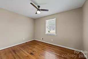 219 Dixon Dr, Columbia, SC 29203 - Photo 7