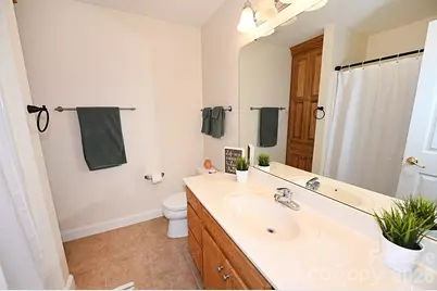 406 5th Avenue NE, Conover, NC 28613 - Photo 35