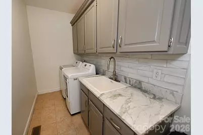 406 5th Avenue NE, Conover, NC 28613 - Photo 31