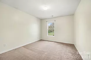 4936 Tumbling Creek Rd, Conover, NC 28613 - Photo 9