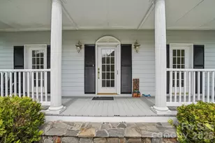 302 Davy Crockett Dr, Maggie Valley, NC 28751 - Photo 3