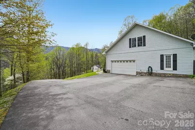 302 Davy Crockett Drive, Maggie Valley, NC 28751 - Photo 35
