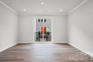 2025 Clarksdale Dr, Charlotte, NC 28206 - Photo 11