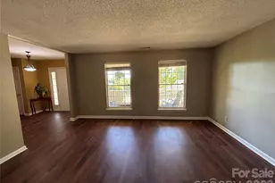 2601 Yarrow Rd, Charlotte, NC 28213 - Photo 7