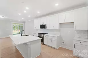 131 Viburnum Rd, Waxhaw, NC 28173 - Photo 9