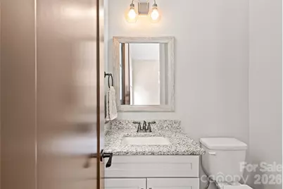 815 W Kingston Avenue, Charlotte, NC 28203 - Photo 17