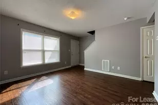 206 W 15th St, Newton, NC 28658 - Photo 3