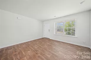 2121 Allium Dr, Charlotte, NC 28216 - Photo 5