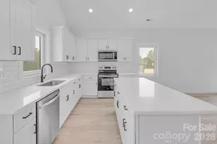 1226 Burris Blvd, Lincolnton, NC 28092 - Photo 9