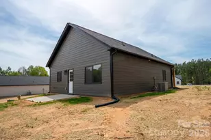 1226 Burris Blvd, Lincolnton, NC 28092 - Photo 27