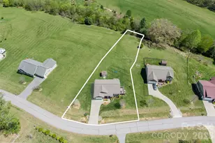 223 River Breeze Ln, Etowah, NC 28729 - Photo 21