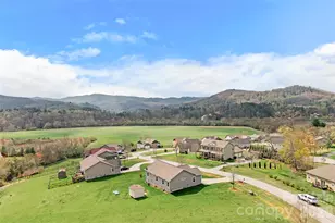223 River Breeze Ln, Etowah, NC 28729 - Photo 25