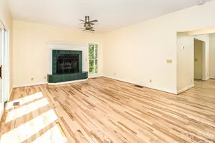 39 Eastmoor Dr, Asheville, NC 28805 - Photo 7