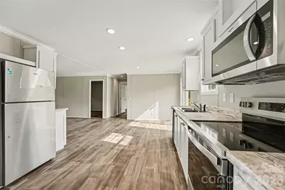 150 Silhouette Lane, Statesville, NC 38625 - Photo 7