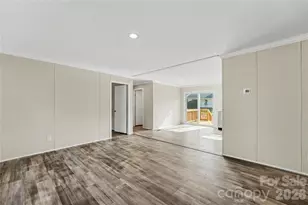 150 Silhouette Ln, Statesville, NC 38625 - Photo 3