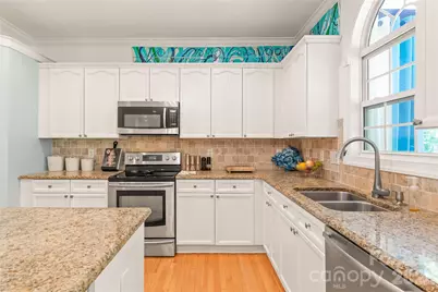 10512 Kilchurn Court, Charlotte, NC 28277 - Photo 9