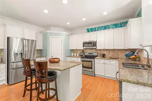 10512 Kilchurn Ct, Charlotte, NC 28277 - Photo 7