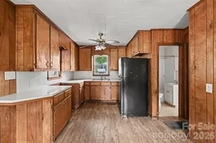 1494 Hilltop St, Albemarle, NC 28001 - Photo 5