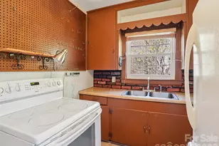 28 Kensington Dr, Asheville, NC 28805 - Photo 13