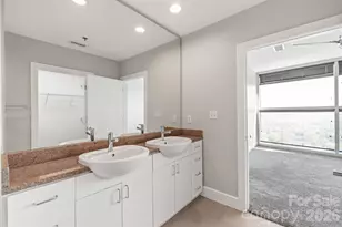 333 W Trade St, Charlotte, NC 28202 - Photo 27