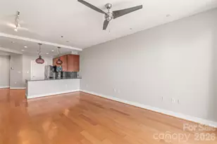 333 W Trade St, Charlotte, NC 28202 - Photo 23