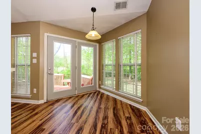 9005 Shenington Place, Charlotte, NC 28216 - Photo 13
