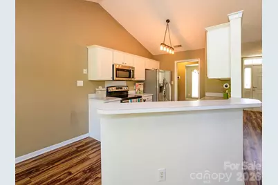 9005 Shenington Place, Charlotte, NC 28216 - Photo 15