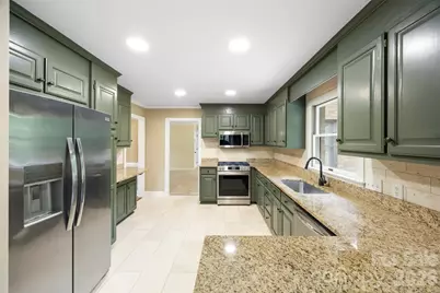 813 Rothmoor Drive, Concord, NC 28025 - Photo 5
