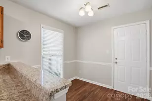 1539 Bear Mountain Rd, Charlotte, NC 28214 - Photo 11