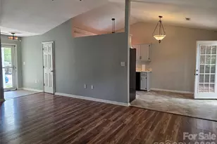 221 Auten Cir, Mount Holly, NC 28120 - Photo 3