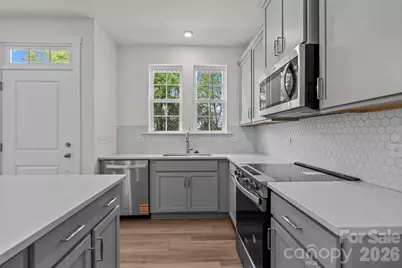 2930 Clyde Drive, Charlotte, NC 28208 - Photo 7