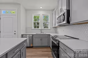 2930 Clyde Dr, Charlotte, NC 28208 - Photo 7