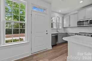 2930 Clyde Dr, Charlotte, NC 28208 - Photo 3