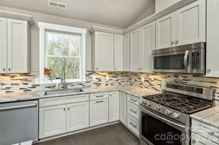 35 Pinebrook Club Dr, Asheville, NC 28804 - Photo 13