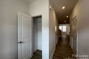 7708 Ethora Wy, Charlotte, NC 28216 - Photo 15