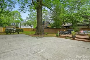 204 S Laurel Ave, Charlotte, NC 28207 - Photo 25