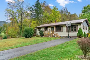 1030 Hughes Gap Rd, Bakersville, NC 28705 - Photo 21