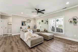 105 E Dundee Ct, Statesville, NC 28625 - Photo 11