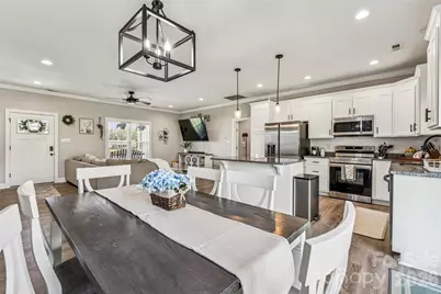 105 E Dundee Court, Statesville, NC 28625 - Photo 7