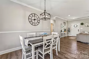 105 E Dundee Ct, Statesville, NC 28625 - Photo 9