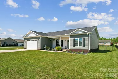 105 E Dundee Court, Statesville, NC 28625 - Photo 3