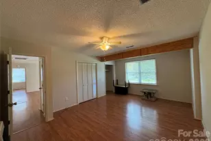 337 Willow Run Dr, Forest City, NC 28043 - Photo 5