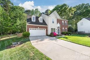 936 Timber Knoll Dr, Matthews, NC 28105 - Photo 3