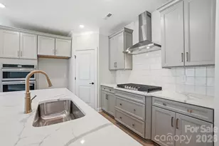 2038 Mantle Rdg Dr, Indian Trail, NC 28079 - Photo 15