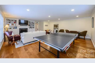 935 19th Avenue NW, Hickory, NC 28601 - Photo 29