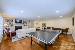 935 19th Ave NW, Hickory, NC 28601 - Photo 29