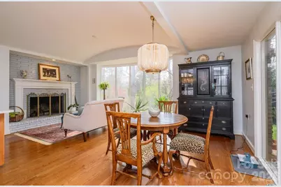 935 19th Avenue NW, Hickory, NC 28601 - Photo 25