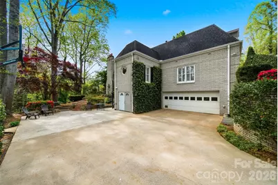 935 19th Avenue NW, Hickory, NC 28601 - Photo 5