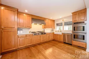 935 19th Ave NW, Hickory, NC 28601 - Photo 21