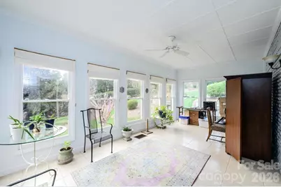 935 19th Avenue NW, Hickory, NC 28601 - Photo 33